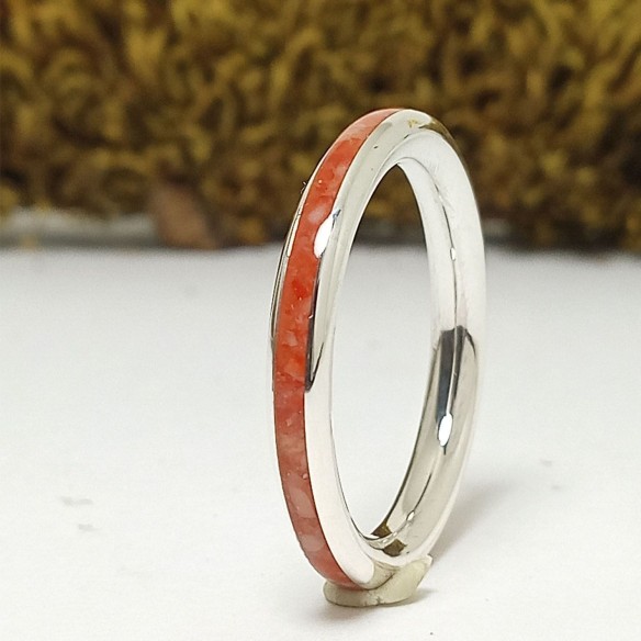 Wedding, engagement or anniversary rings - Modern jewelry with natural elements