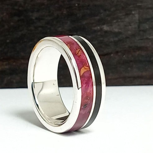 Violet ring - Personalize your wedding or anniversary ring. Give an original ring